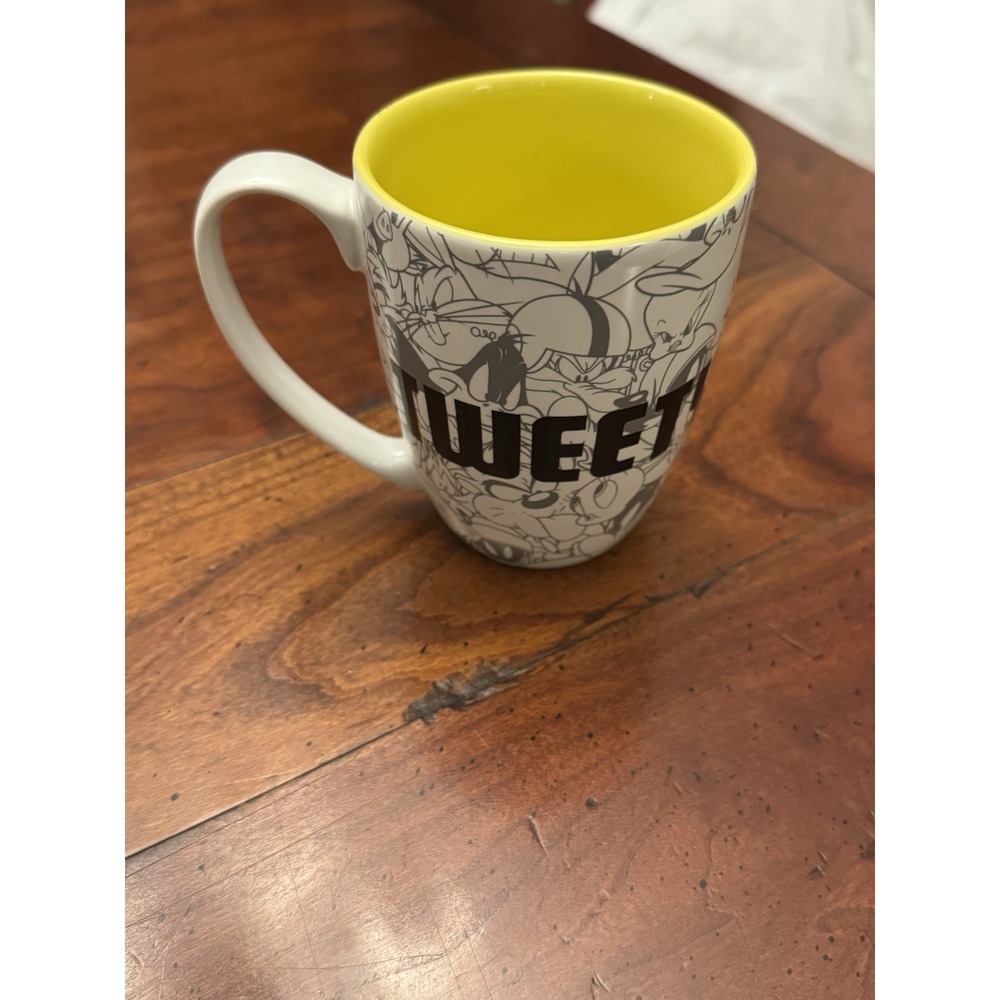 NEW Six Flags Parks Looney Tones‎ Tweety Bird Superstar Mug - Picture 4 of 6